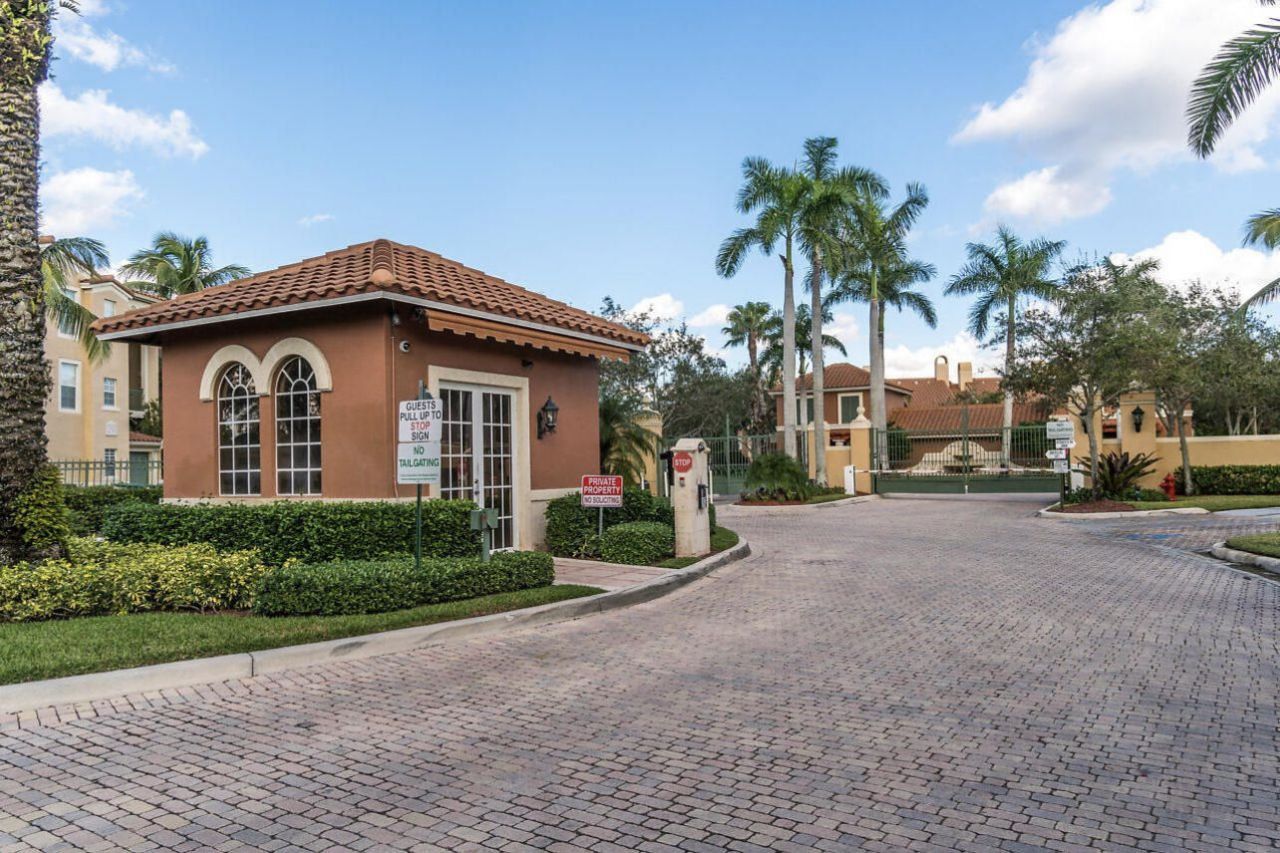 11770 St Andrews Place, Unit 102, Wellington, FL 33414 Photo