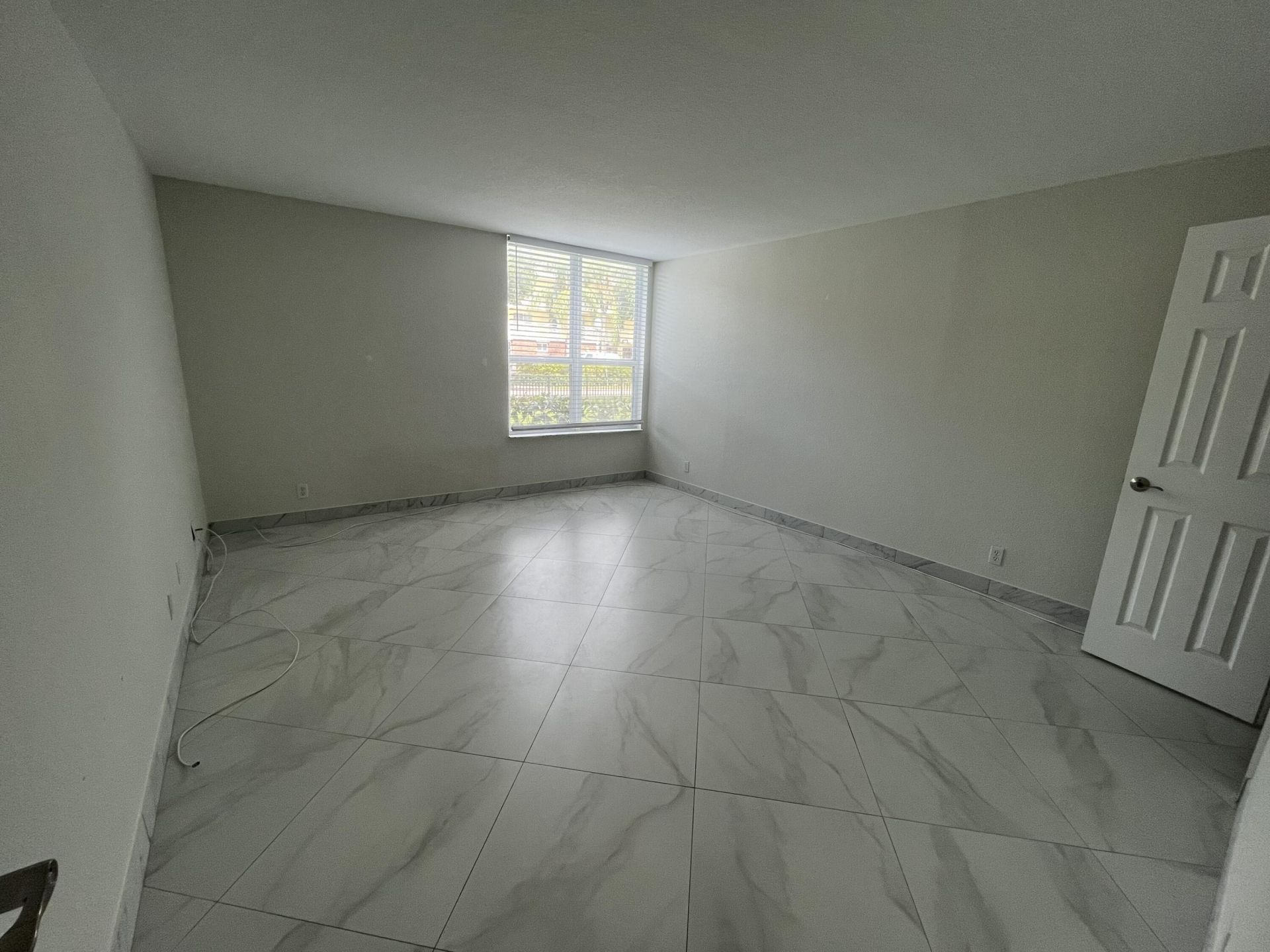 1000 Spanish River Road, Unit 1f, Boca Raton, FL 33432 Photo