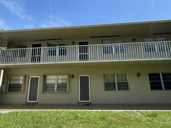33 Lake Vista Trail, Unit 104, Port St. Lucie, FL 34952