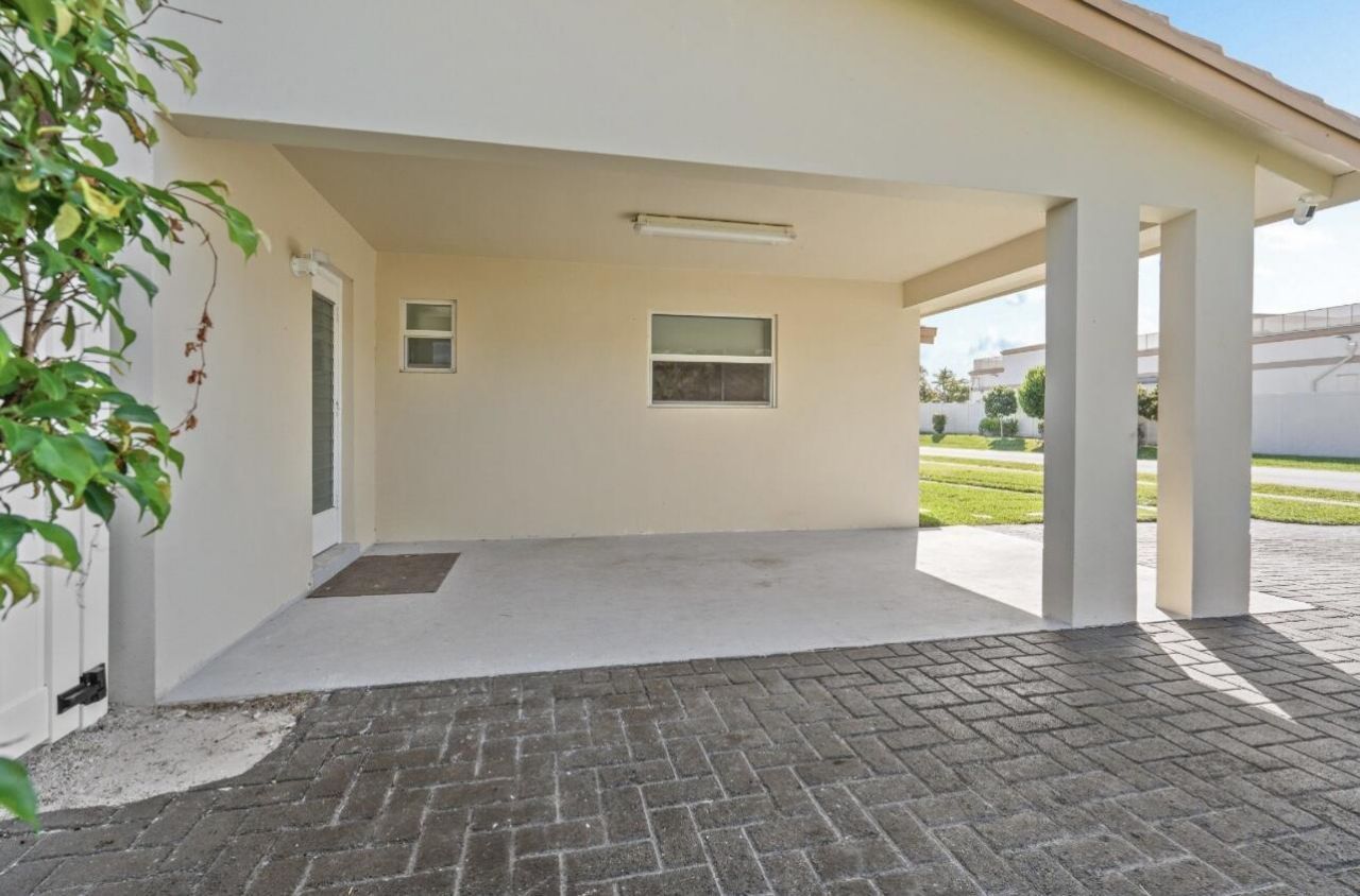 5040 NE 22nd Avenue, Lighthouse Point, FL 33064 Photo