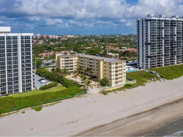 310 S Ocean Boulevard, Unit 305, Boca Raton, FL 33432