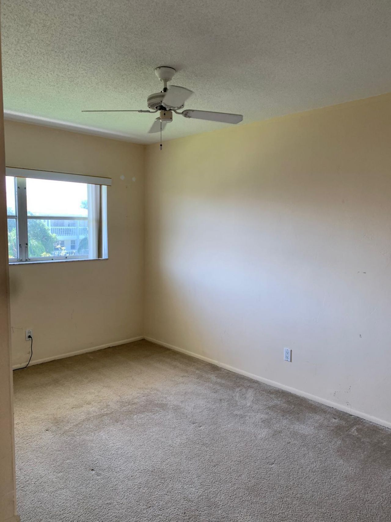 2453 NE 51st Street, Unit D316, Fort Lauderdale, FL 33308 Photo
