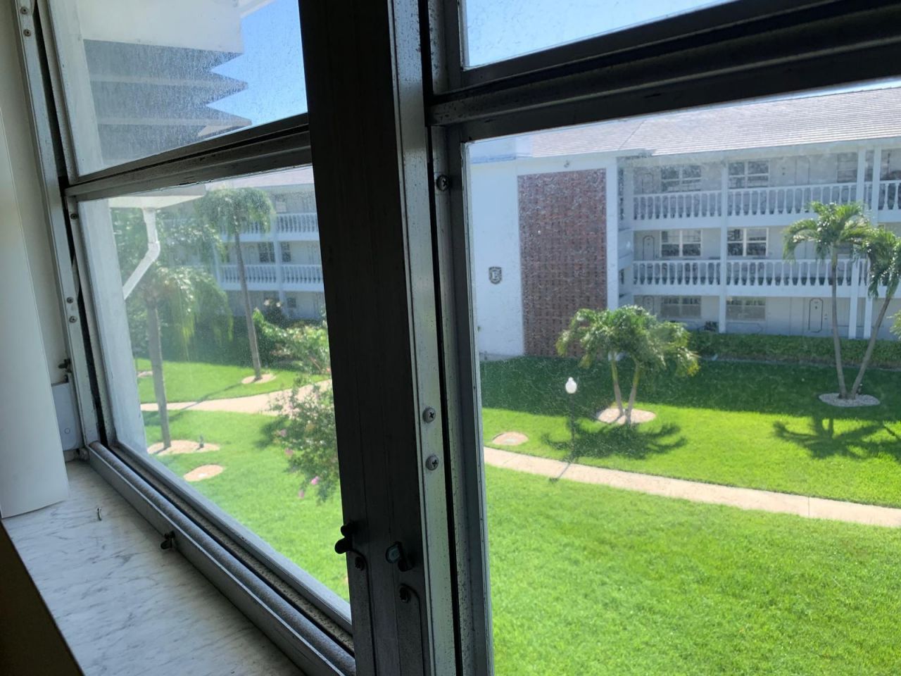 2453 NE 51st Street, Unit D316, Fort Lauderdale, FL 33308 Photo