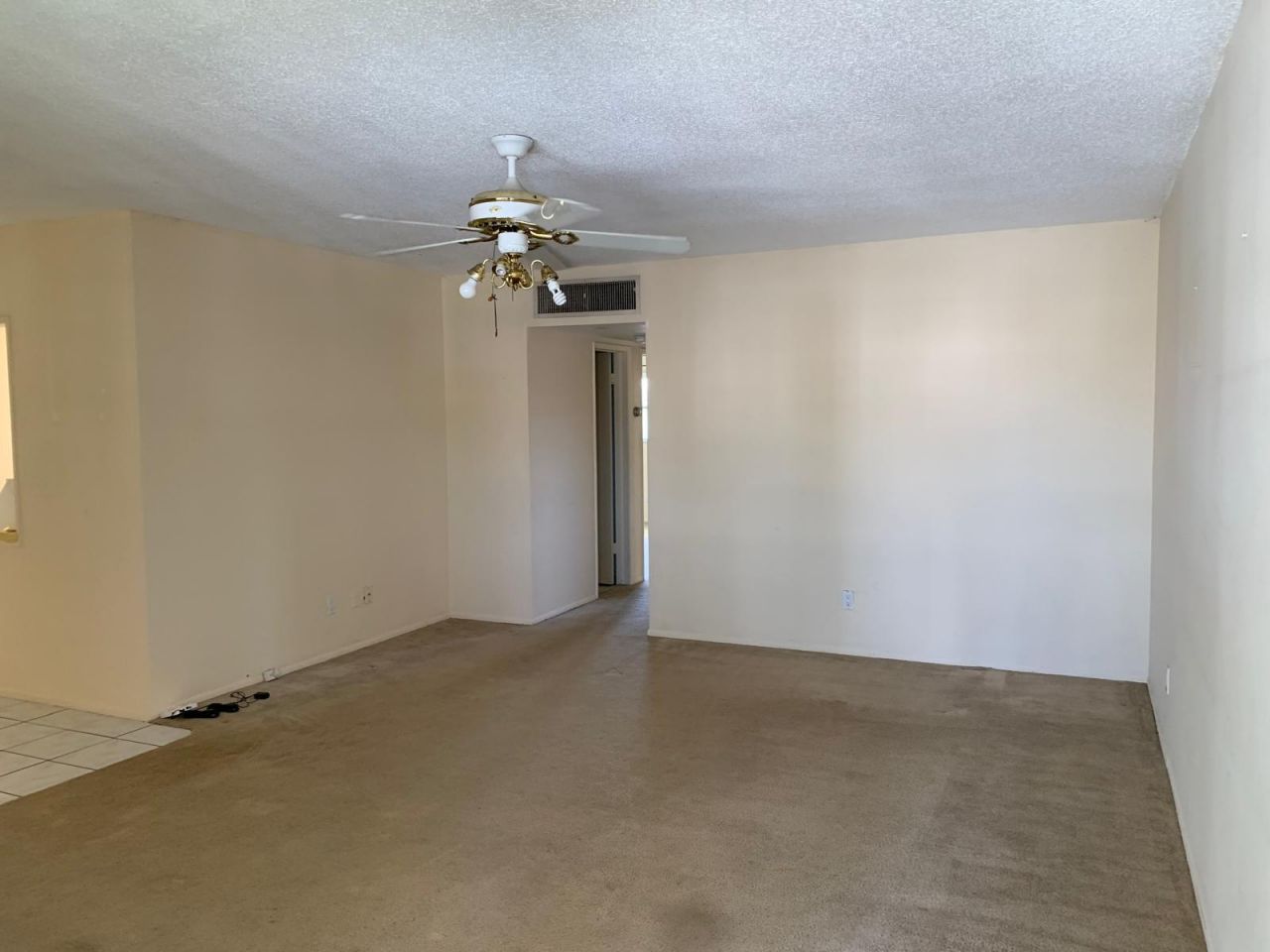 2453 NE 51st Street, Unit D316, Fort Lauderdale, FL 33308 Photo