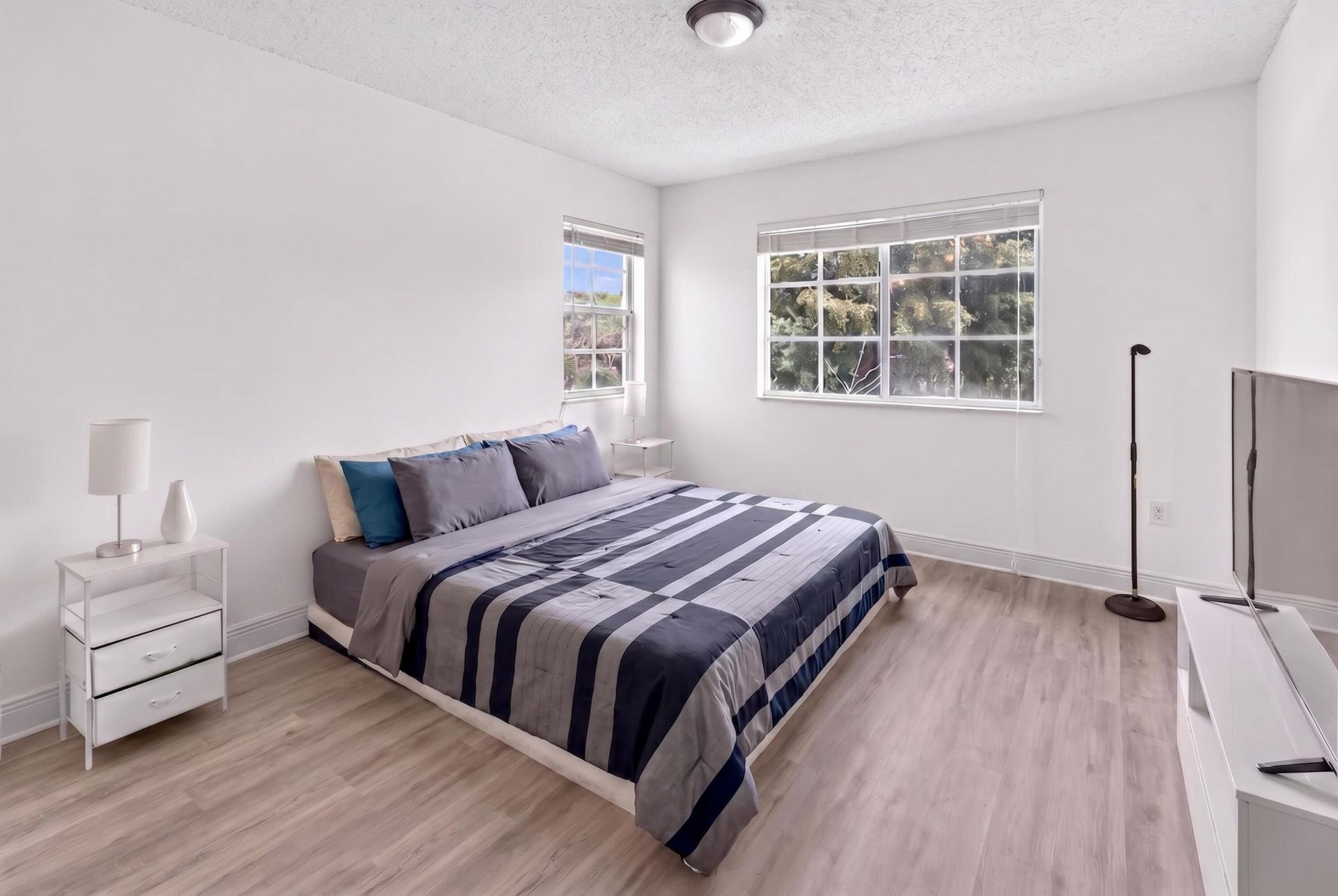 8020 N Nob Hill Road, Unit 305, Tamarac, FL 33321 Photo