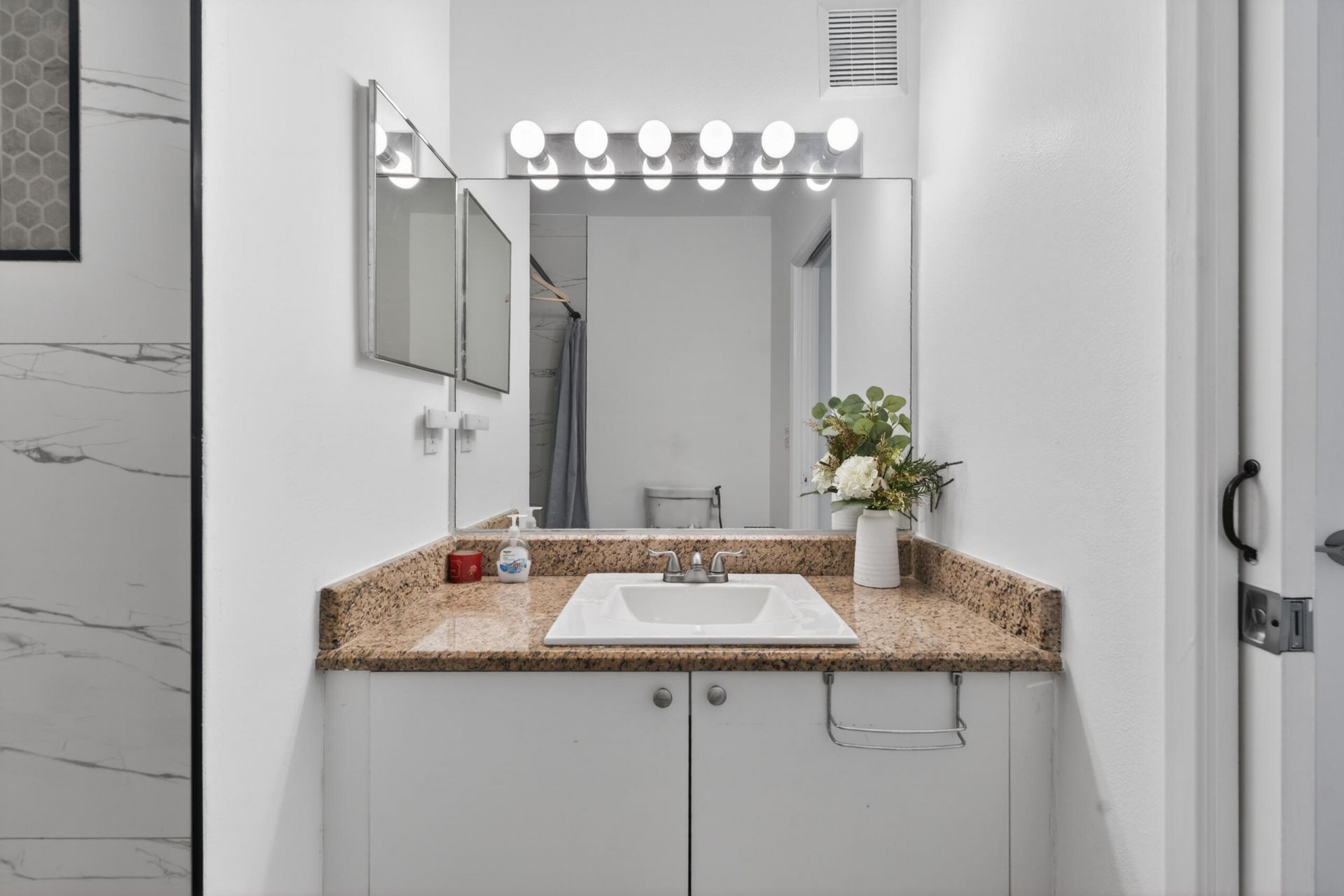 8020 N Nob Hill Road, Unit 305, Tamarac, FL 33321 Photo