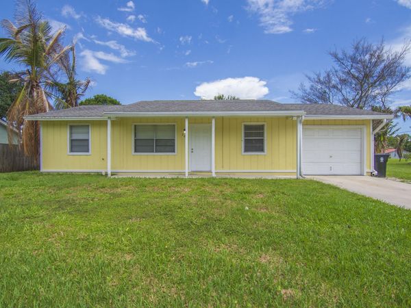205 SW Voltair Terrace, Port St. Lucie, FL 34984
