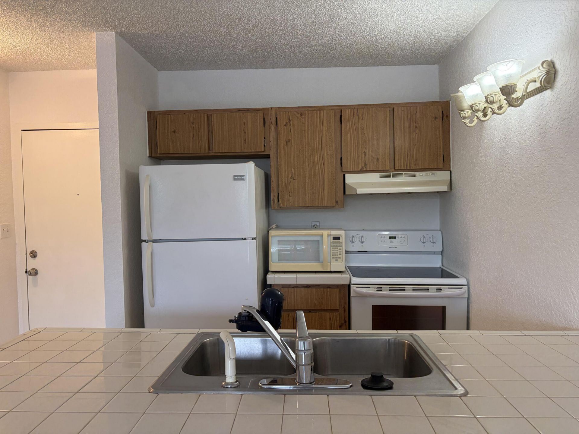 2401 Riverside Drive, Unit 217-b, Coral Springs, FL 33065 Photo