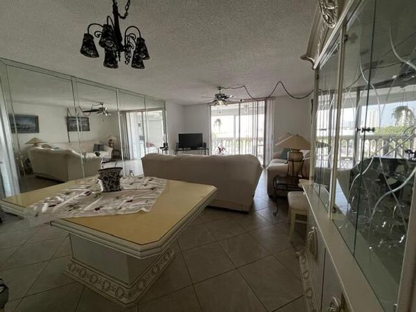 1001 NE 14th Avenue, Unit 701, Hallandale Beach, FL 33009