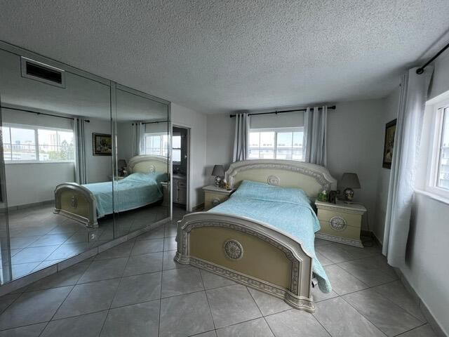 1001 NE 14th Avenue, Unit 701, Hallandale Beach, FL 33009 Photo