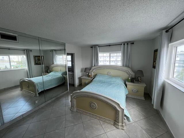 1001 NE 14th Avenue, Unit 701, Hallandale Beach, FL 33009 Photo