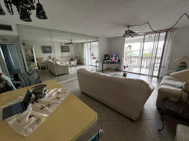 1001 NE 14th Avenue, Unit 701, Hallandale Beach, FL 33009 Photo
