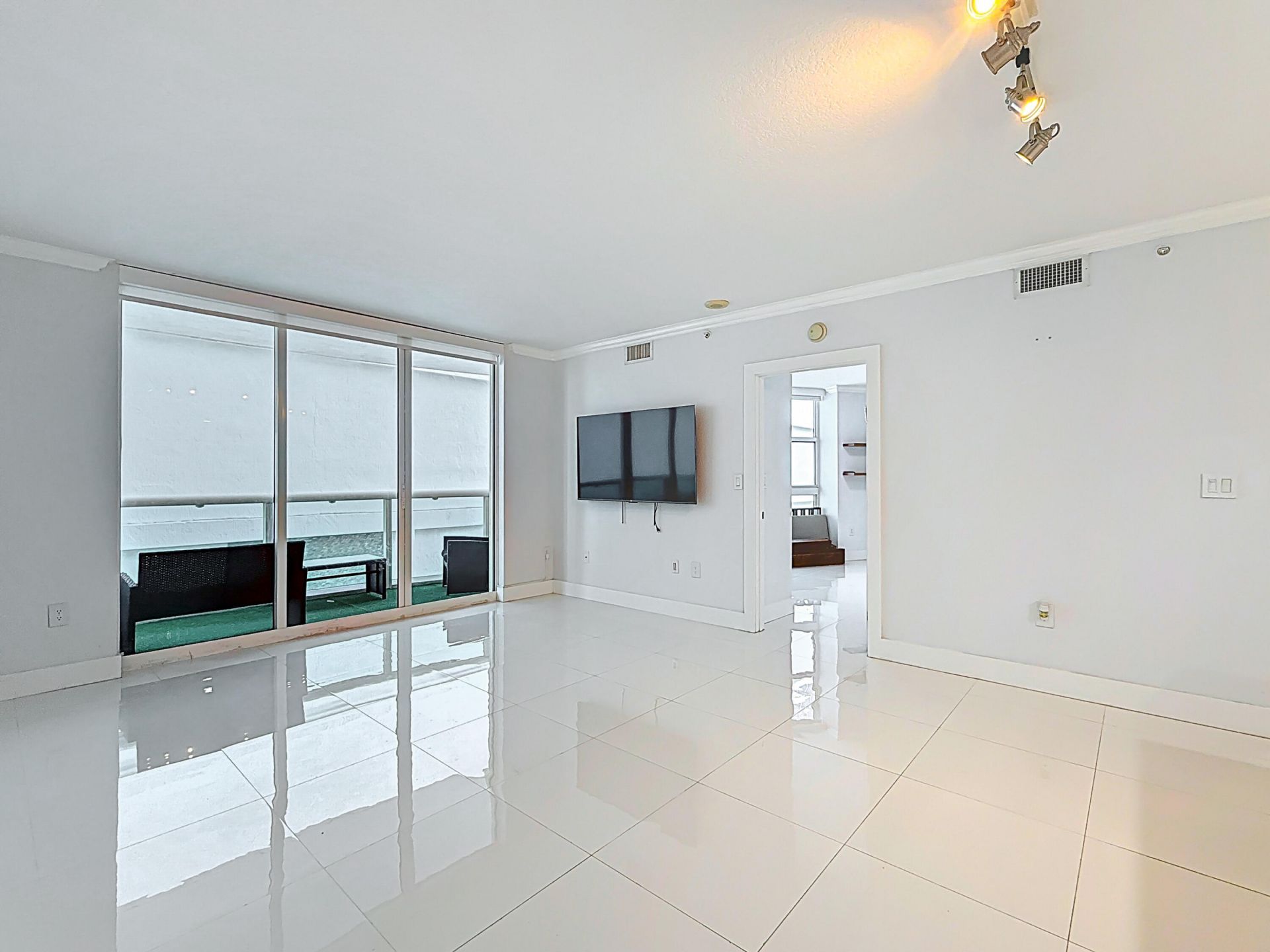 347 N New River Dr Drive E, Unit 706, Fort Lauderdale, FL 33301 Photo