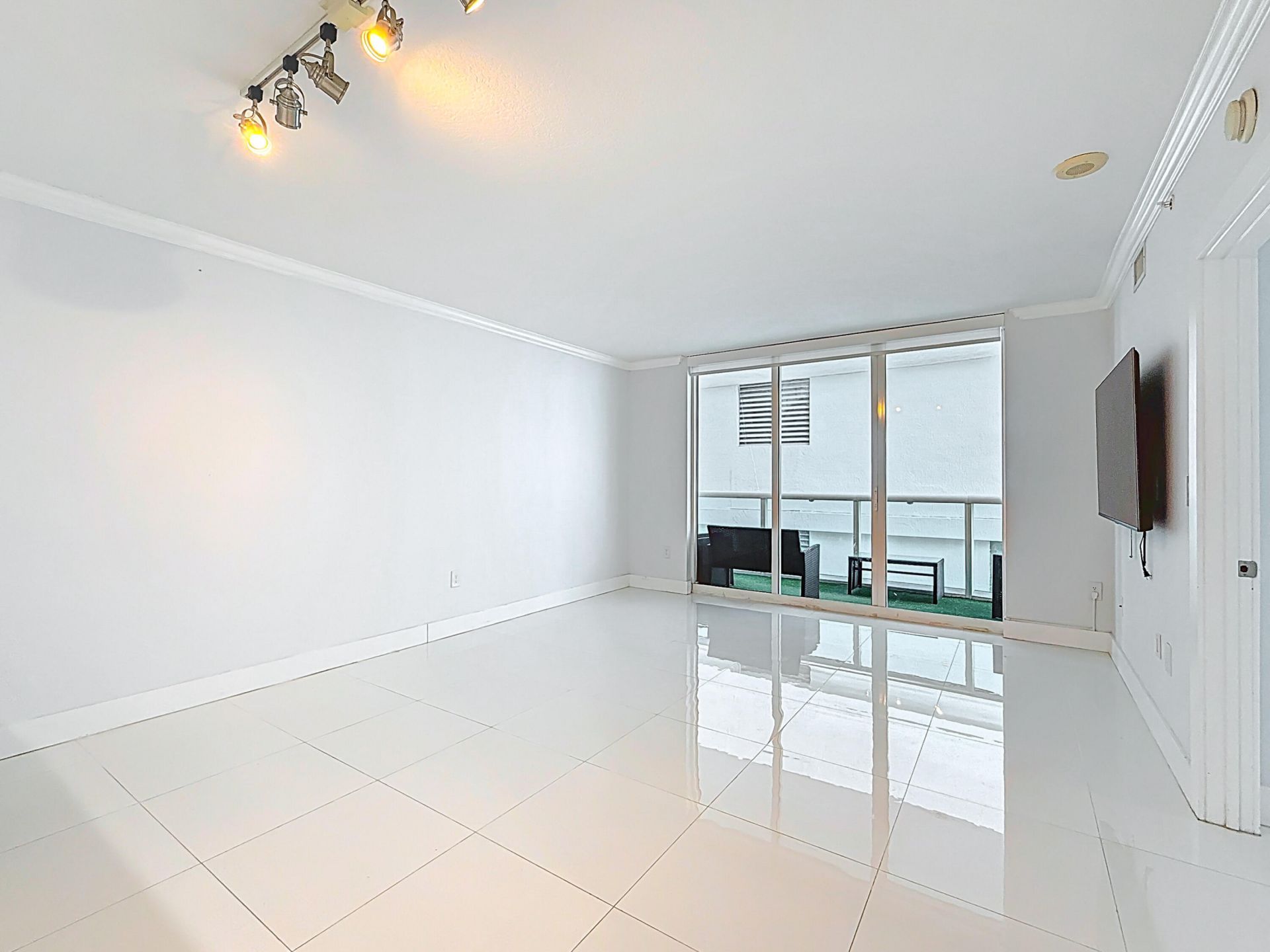 347 N New River Dr Drive E, Unit 706, Fort Lauderdale, FL 33301 Photo