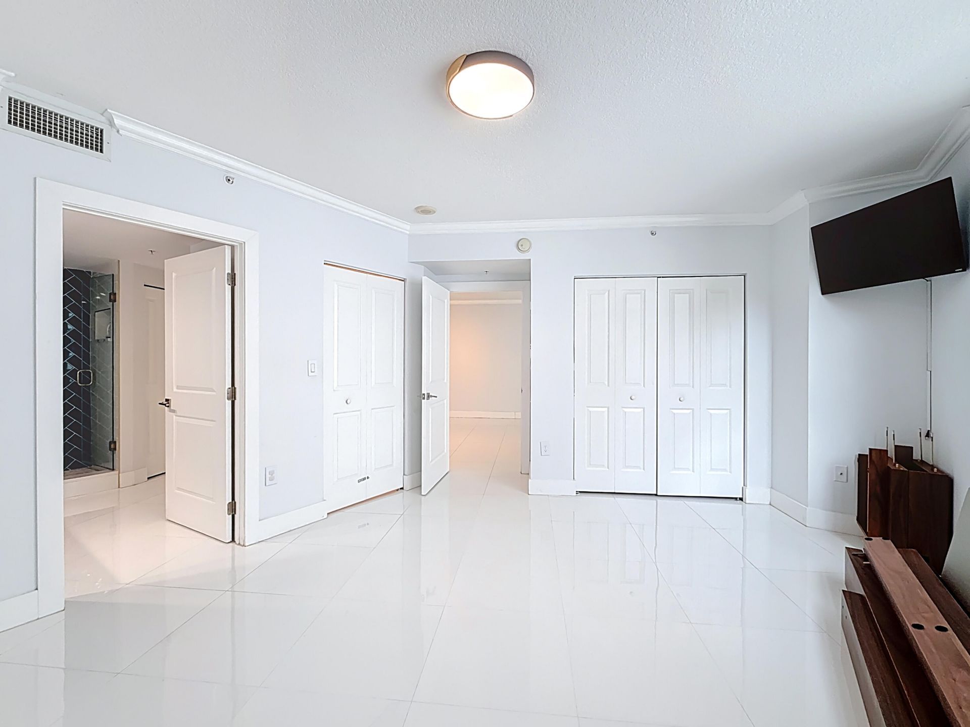 347 N New River Dr Drive E, Unit 706, Fort Lauderdale, FL 33301 Photo