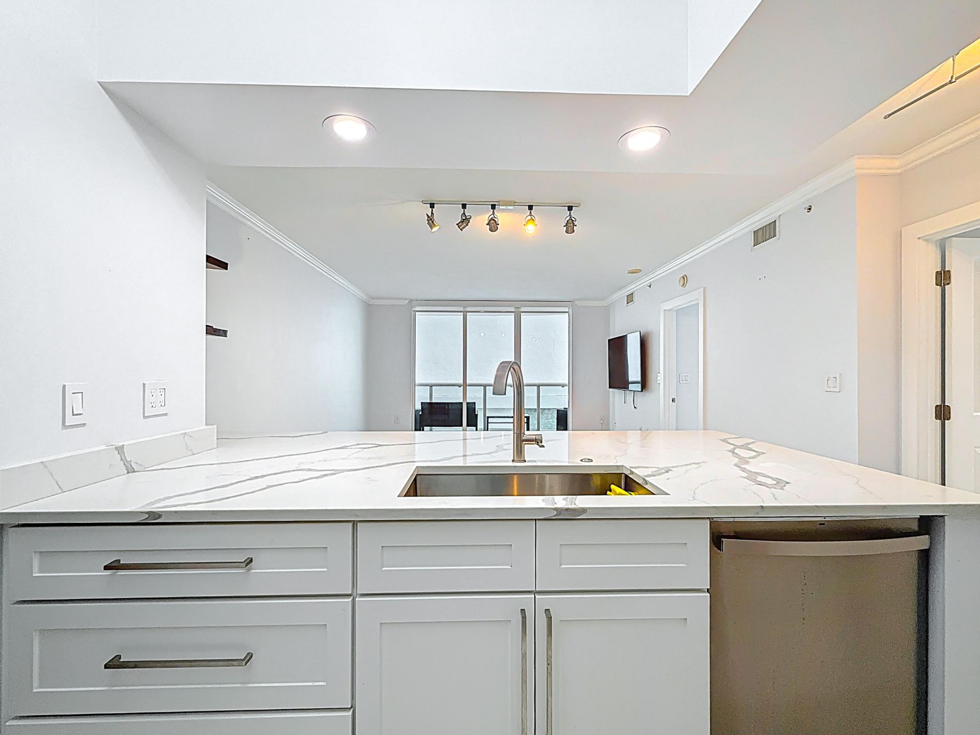 347 N New River Dr Drive E, Unit 706, Fort Lauderdale, FL 33301 Photo