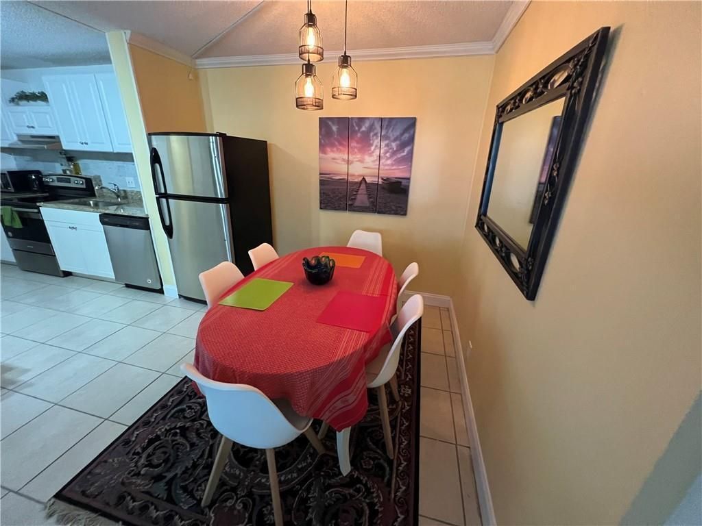 1009 Green Pine Boulevard, Unit G1, West Palm Beach, FL 33409 Photo