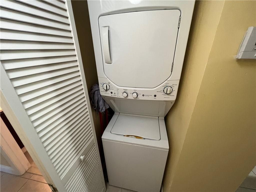 1009 Green Pine Boulevard, Unit G1, West Palm Beach, FL 33409 Photo