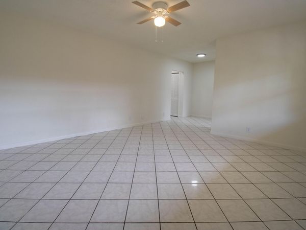 2537 Lincoln Street, Unit #14, Hollywood, FL 33020