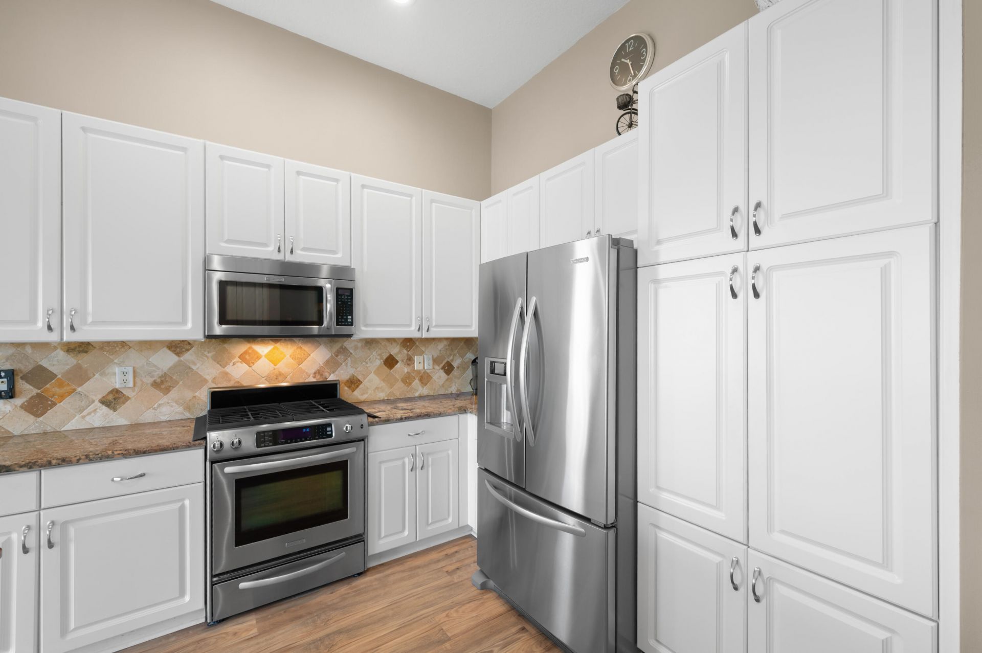 524 NW Blue Lake Drive, Port Saint Lucie, FL 34986 Photo