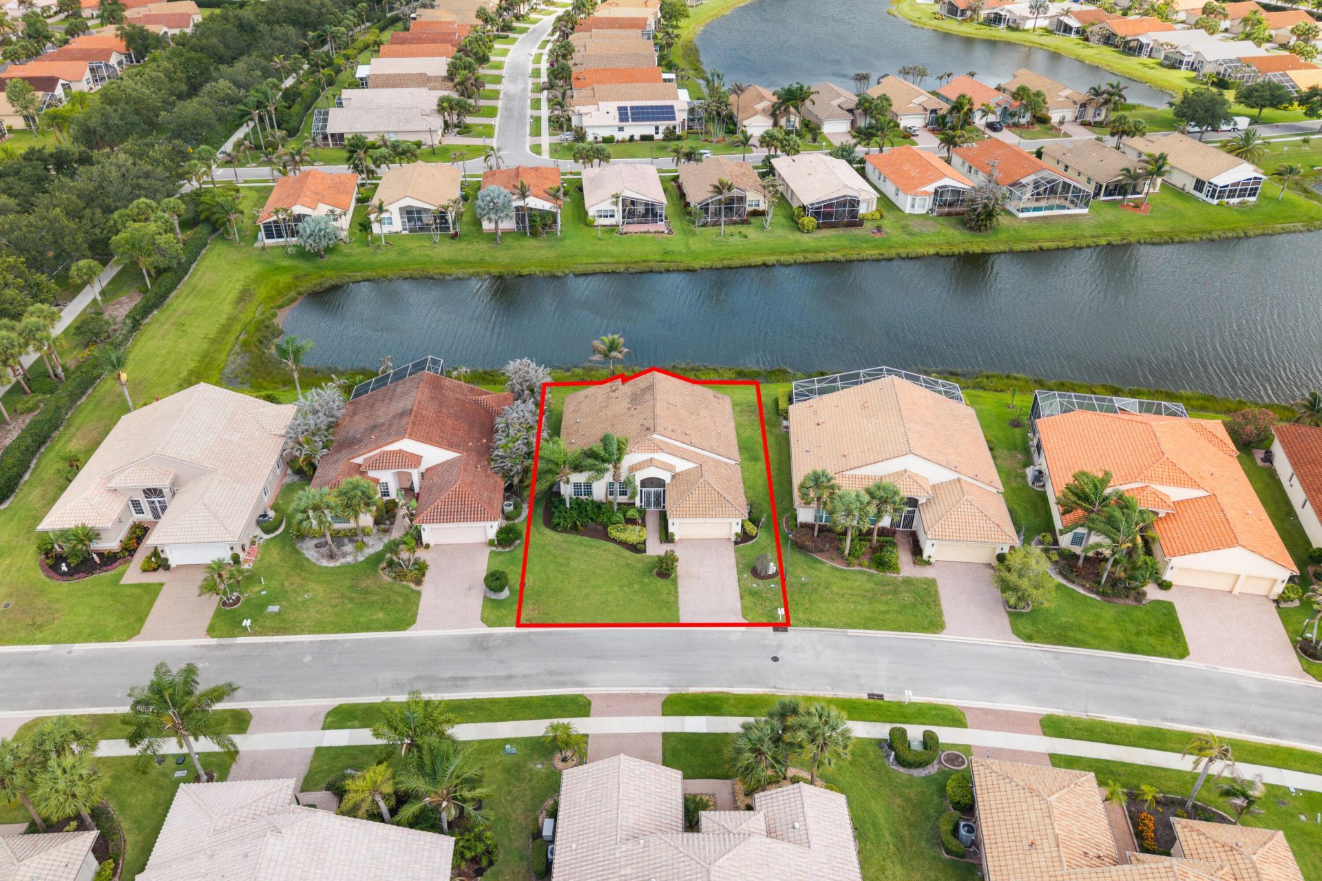 524 NW Blue Lake Drive, Port Saint Lucie, FL 34986 Photo