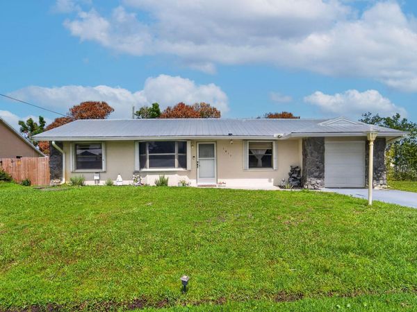 1911 SE Dock Street, Port St. Lucie, FL 34952