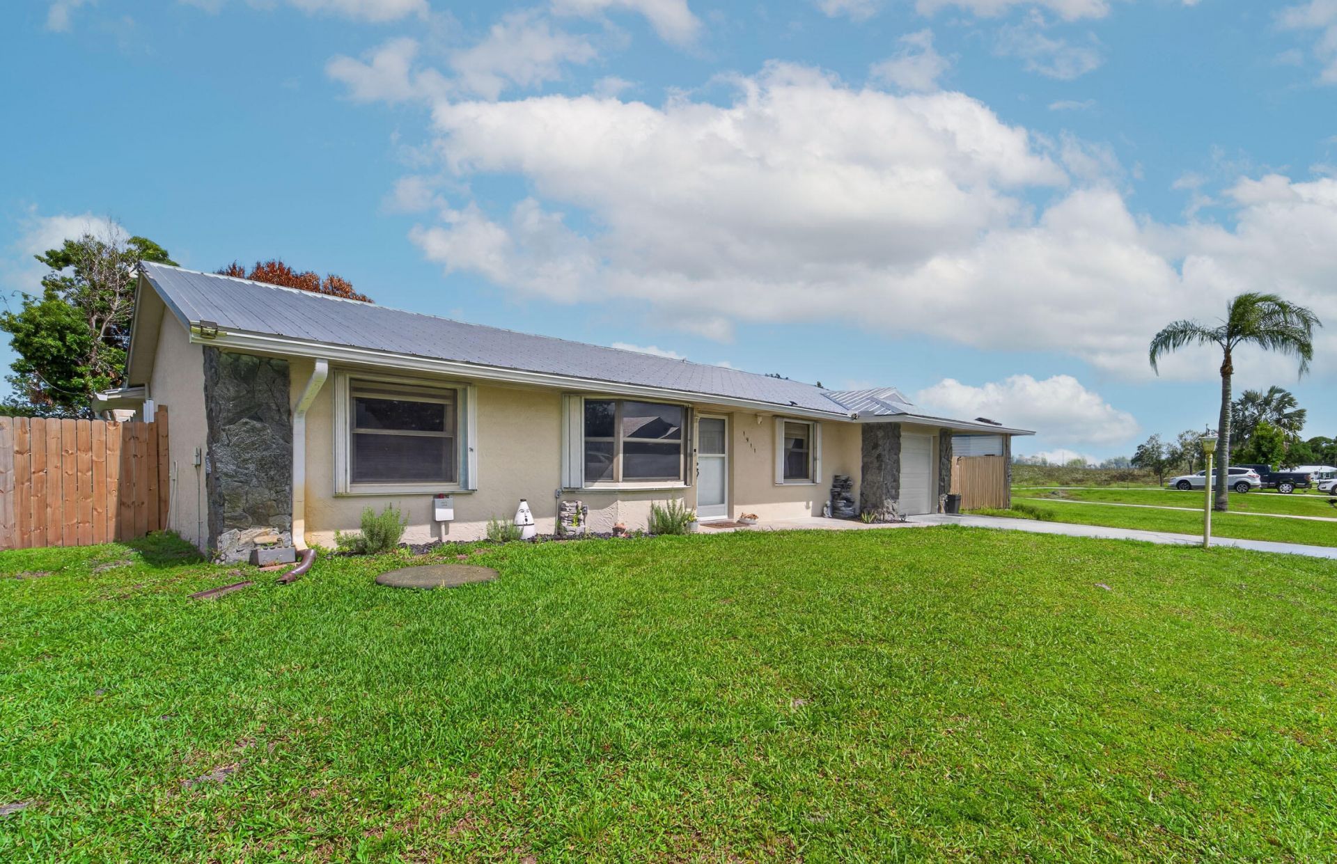 1911 SE Dock Street, Port Saint Lucie, FL 34952 Photo