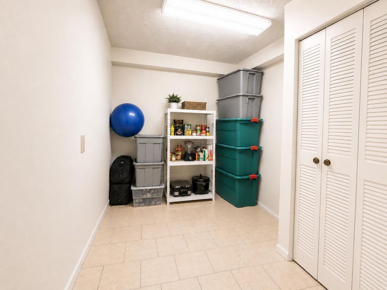6193 Balboa Circle, Unit 405, Boca Raton, FL 33433 Photo
