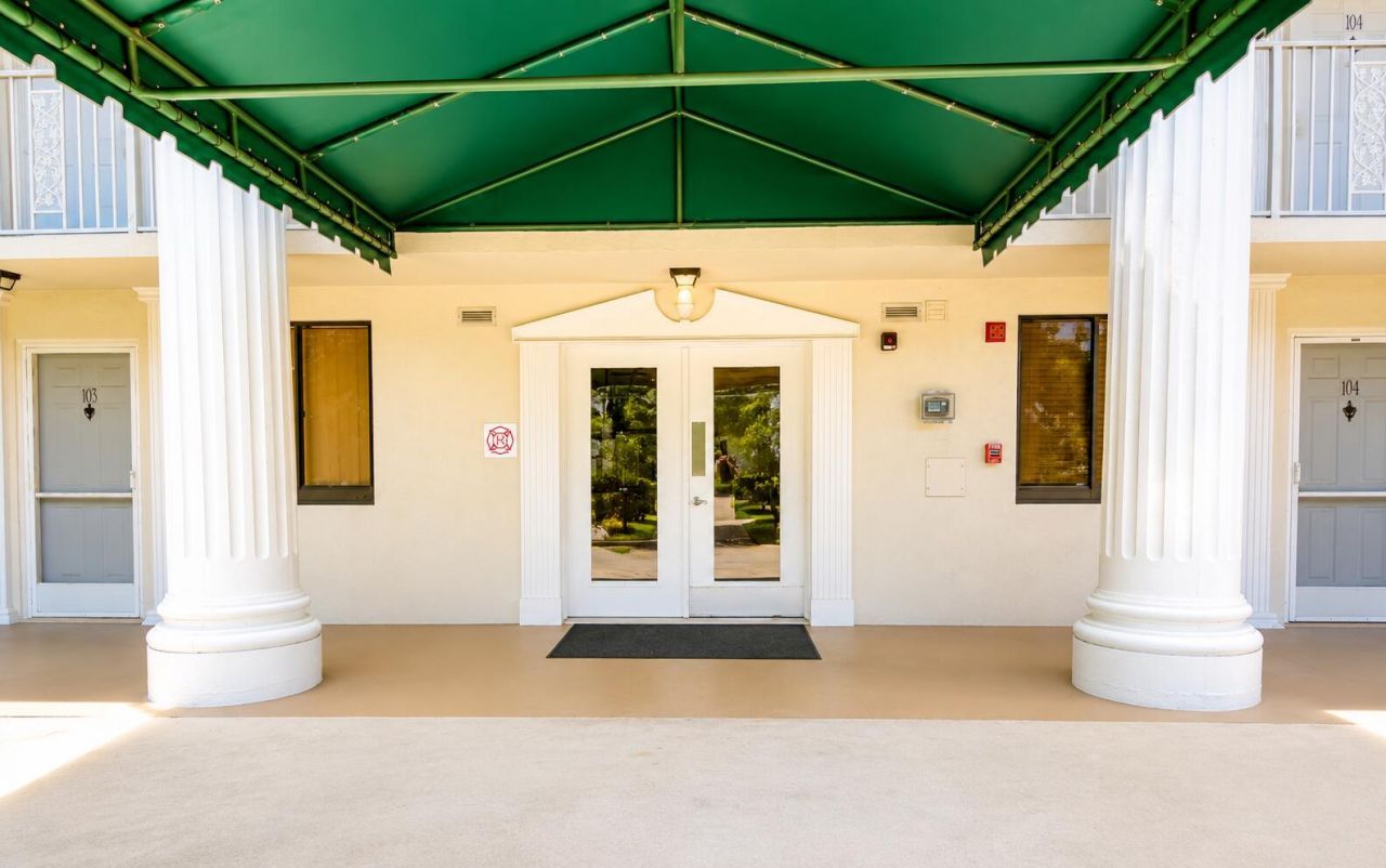 6193 Balboa Circle, Unit 405, Boca Raton, FL 33433 Photo