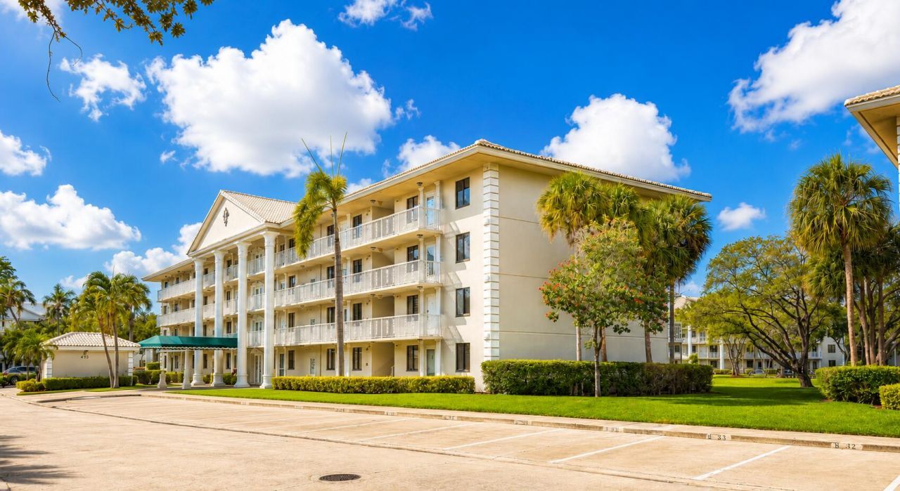 6193 Balboa Circle, Unit 405, Boca Raton, FL 33433 Photo