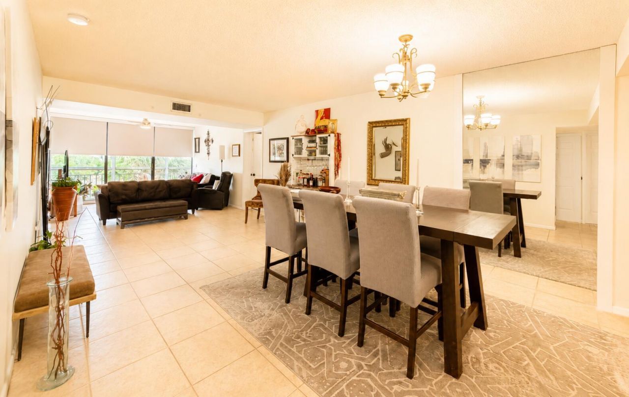 6193 Balboa Circle, Unit 405, Boca Raton, FL 33433 Photo