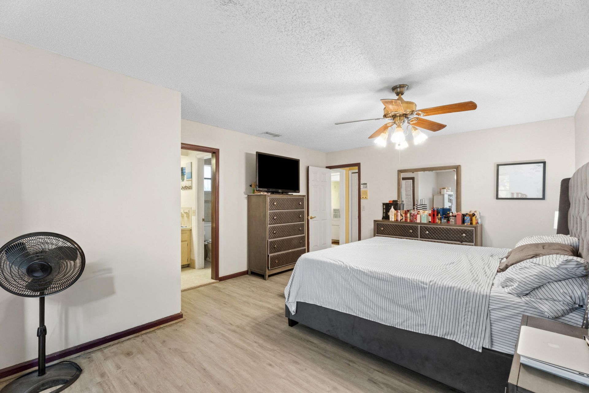 5900 Flatrock Road, West Palm Beach, FL 33413 Photo