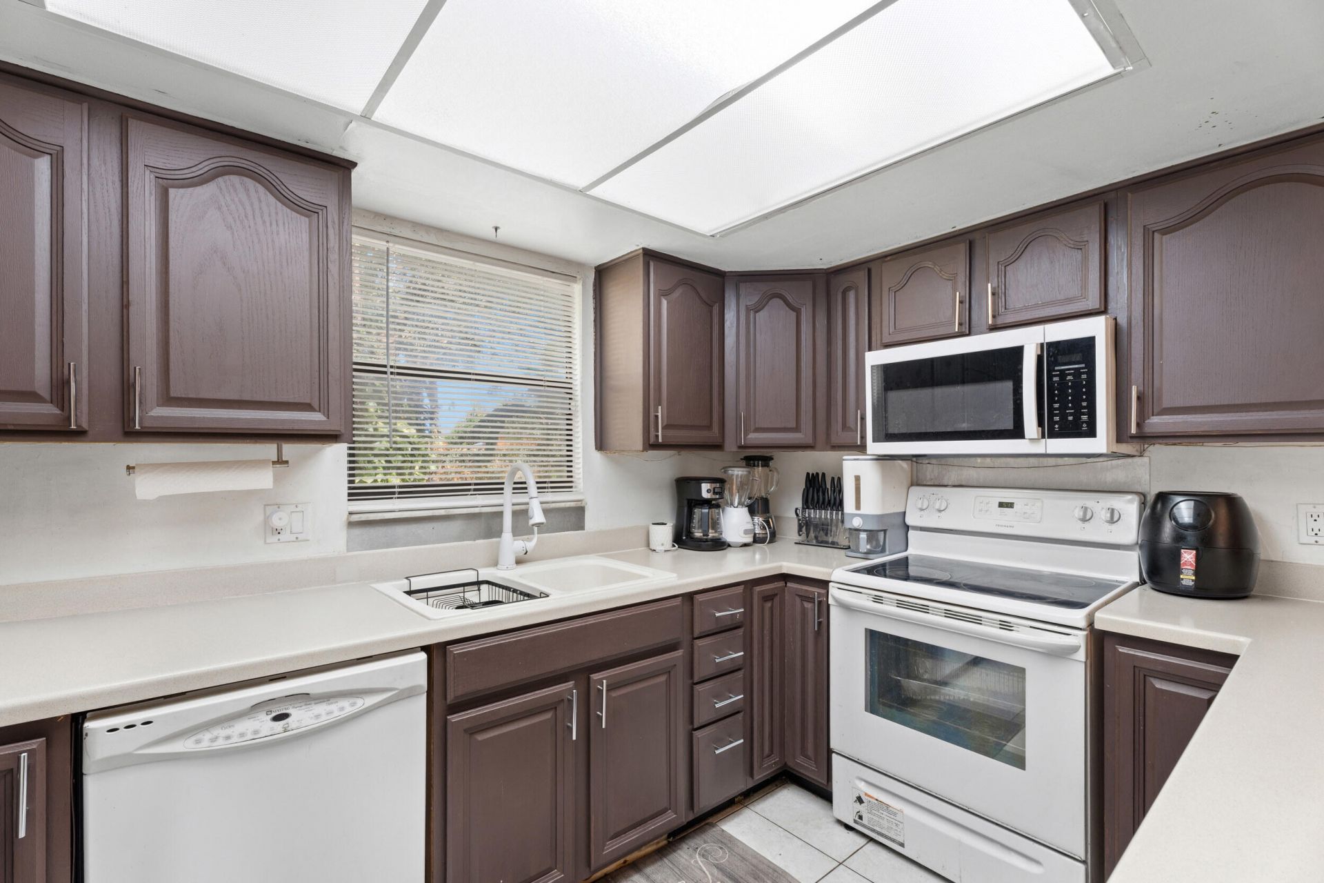5900 Flatrock Road, West Palm Beach, FL 33413 Photo