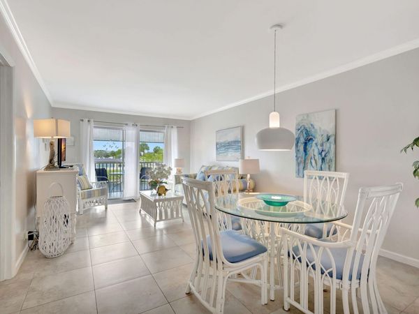 154 Lake Meryl Drive, Unit 255, West Palm Beach, FL 33411