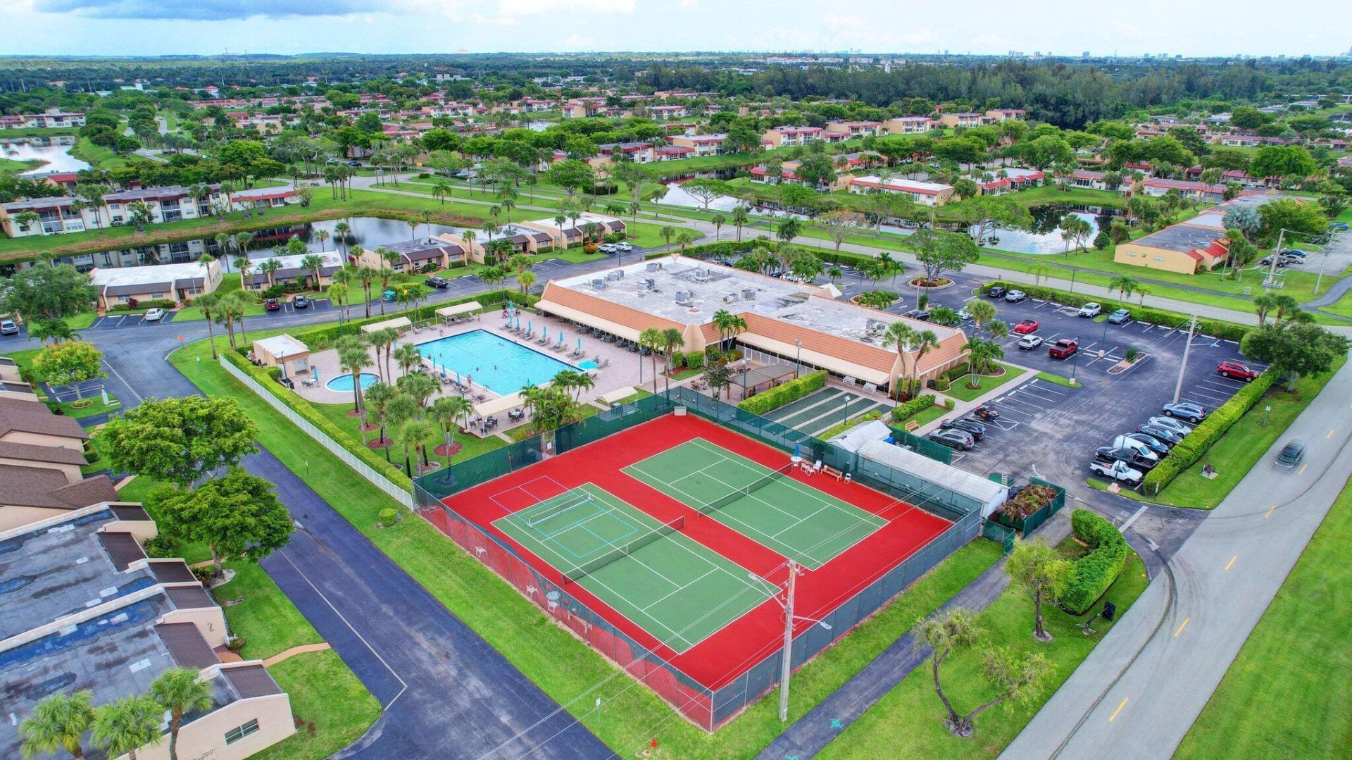 154 Lake Meryl Drive, Unit 255, West Palm Beach, FL 33411 Photo