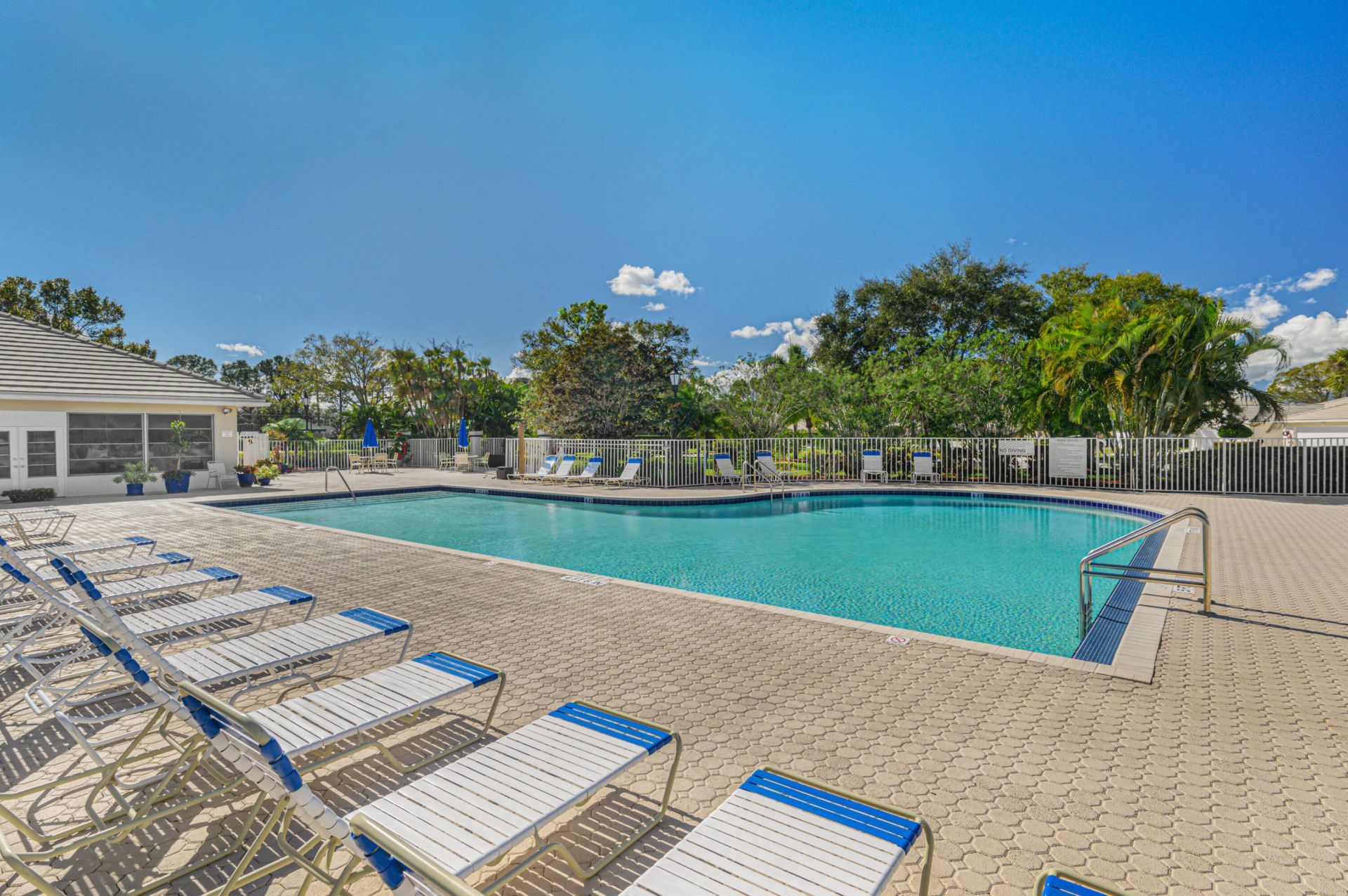 1202 NW Sun Terrace Circle, Unit 24, Port Saint Lucie, FL 34986 Photo