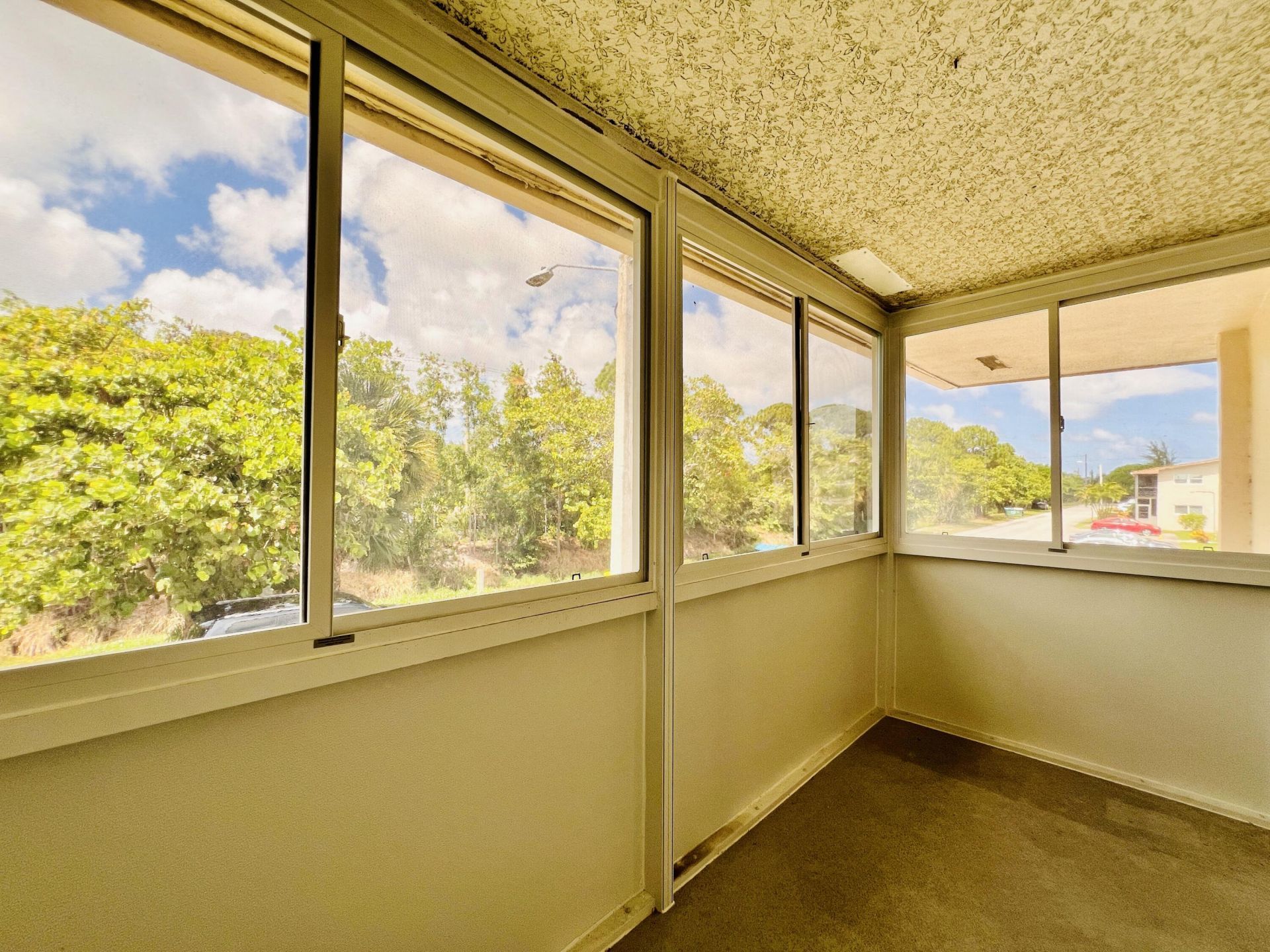 140 Norwich F, West Palm Beach, FL 33417 Photo