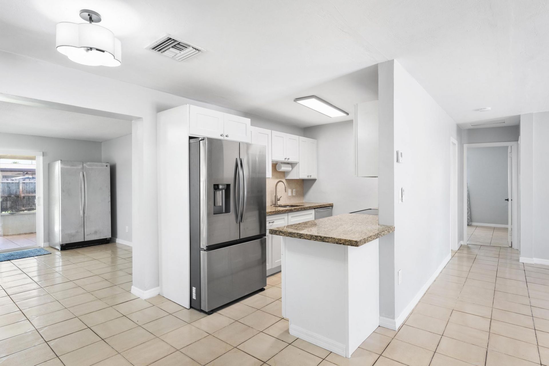 2105 Wellington Road, West Palm Beach, FL 33409 Photo