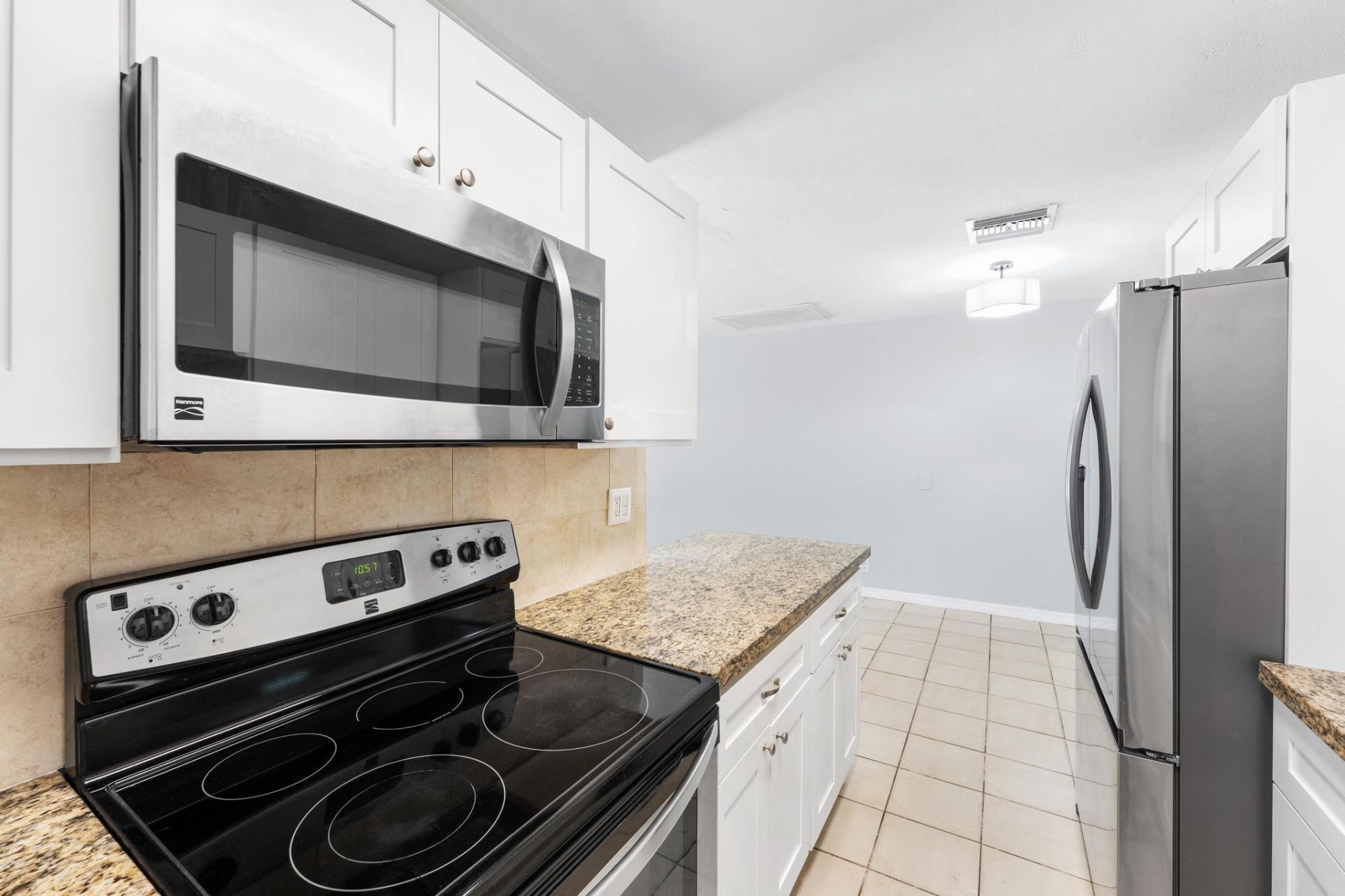 2105 Wellington Road, West Palm Beach, FL 33409 Photo