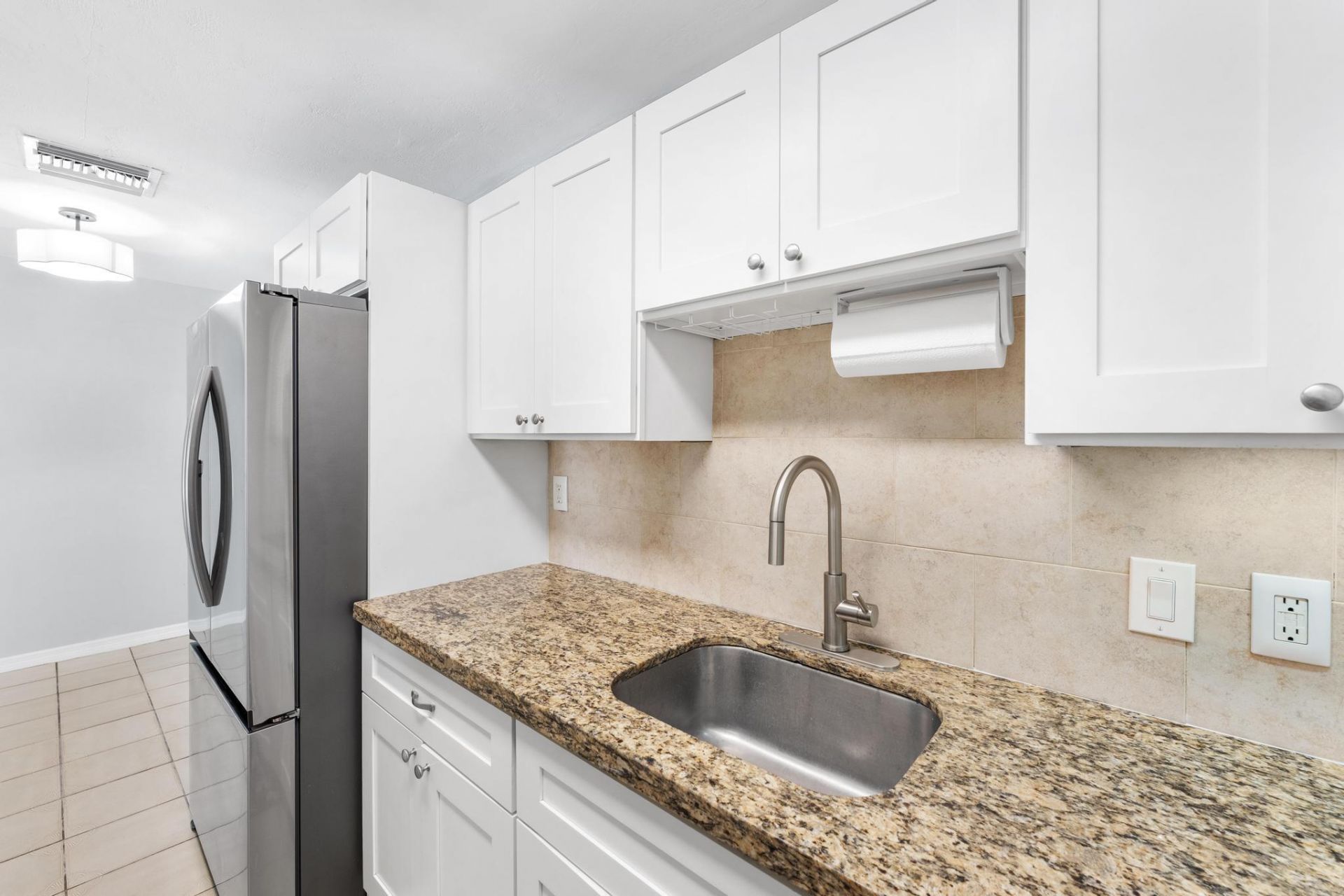 2105 Wellington Road, West Palm Beach, FL 33409 Photo
