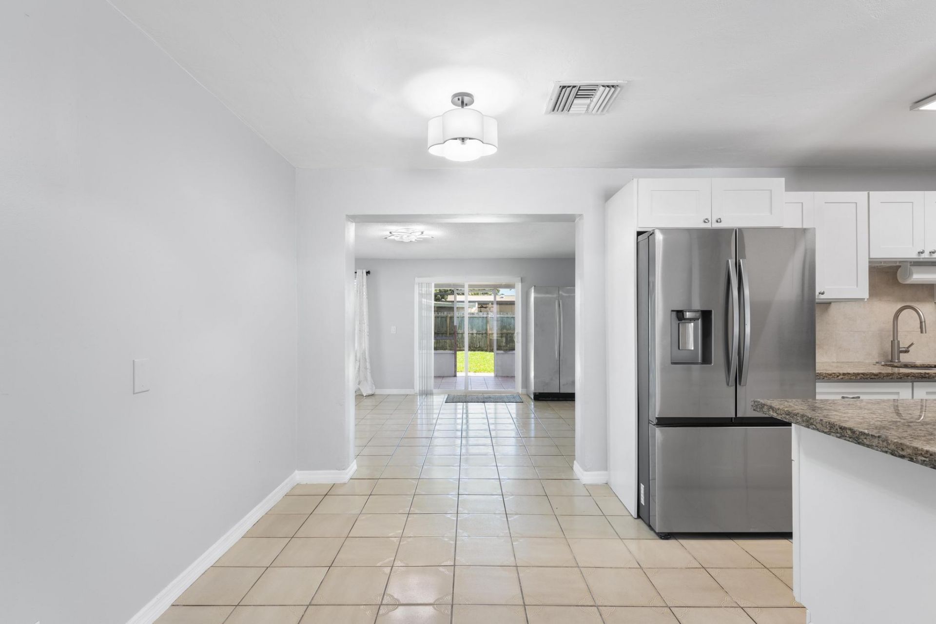 2105 Wellington Road, West Palm Beach, FL 33409 Photo