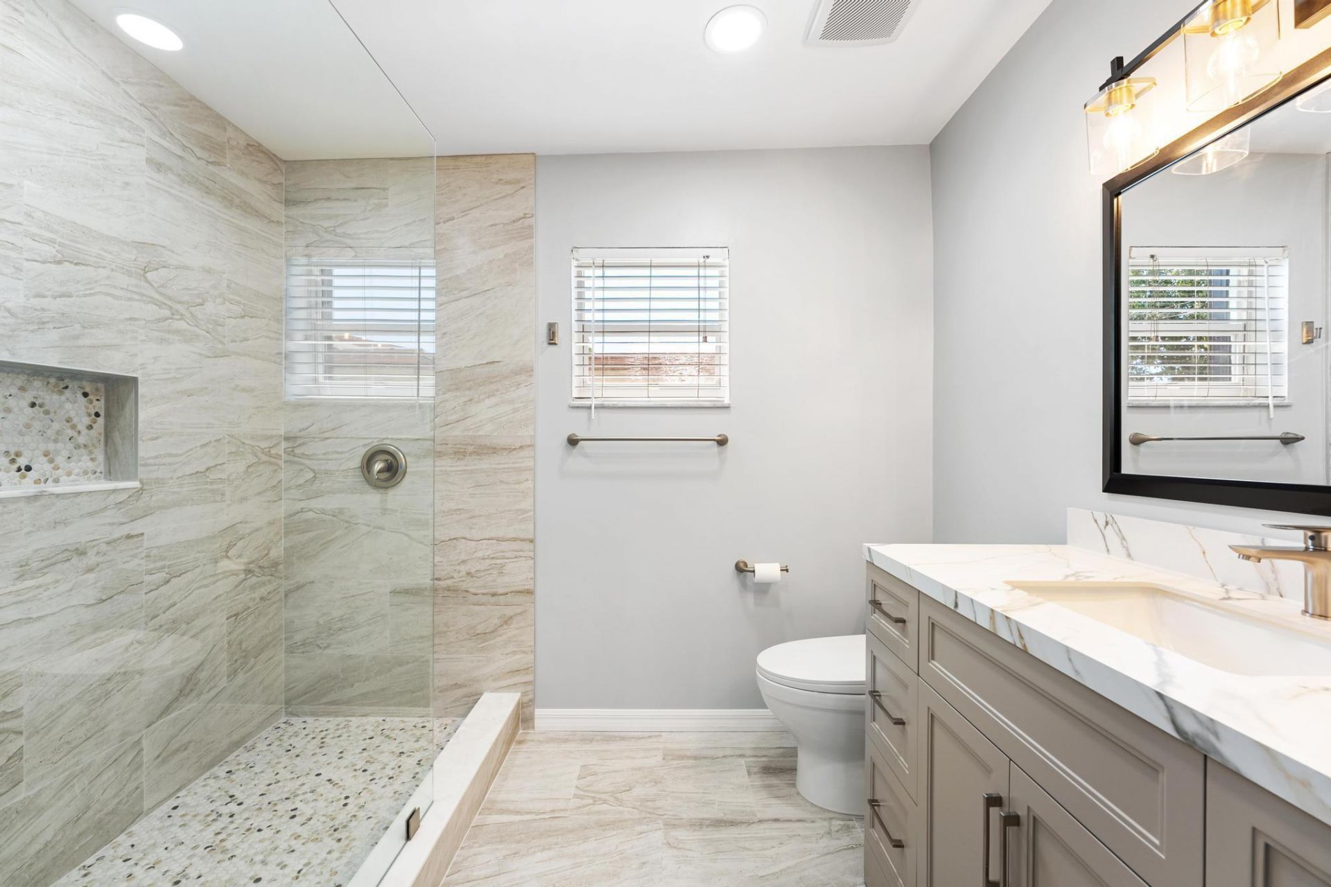 2105 Wellington Road, West Palm Beach, FL 33409 Photo
