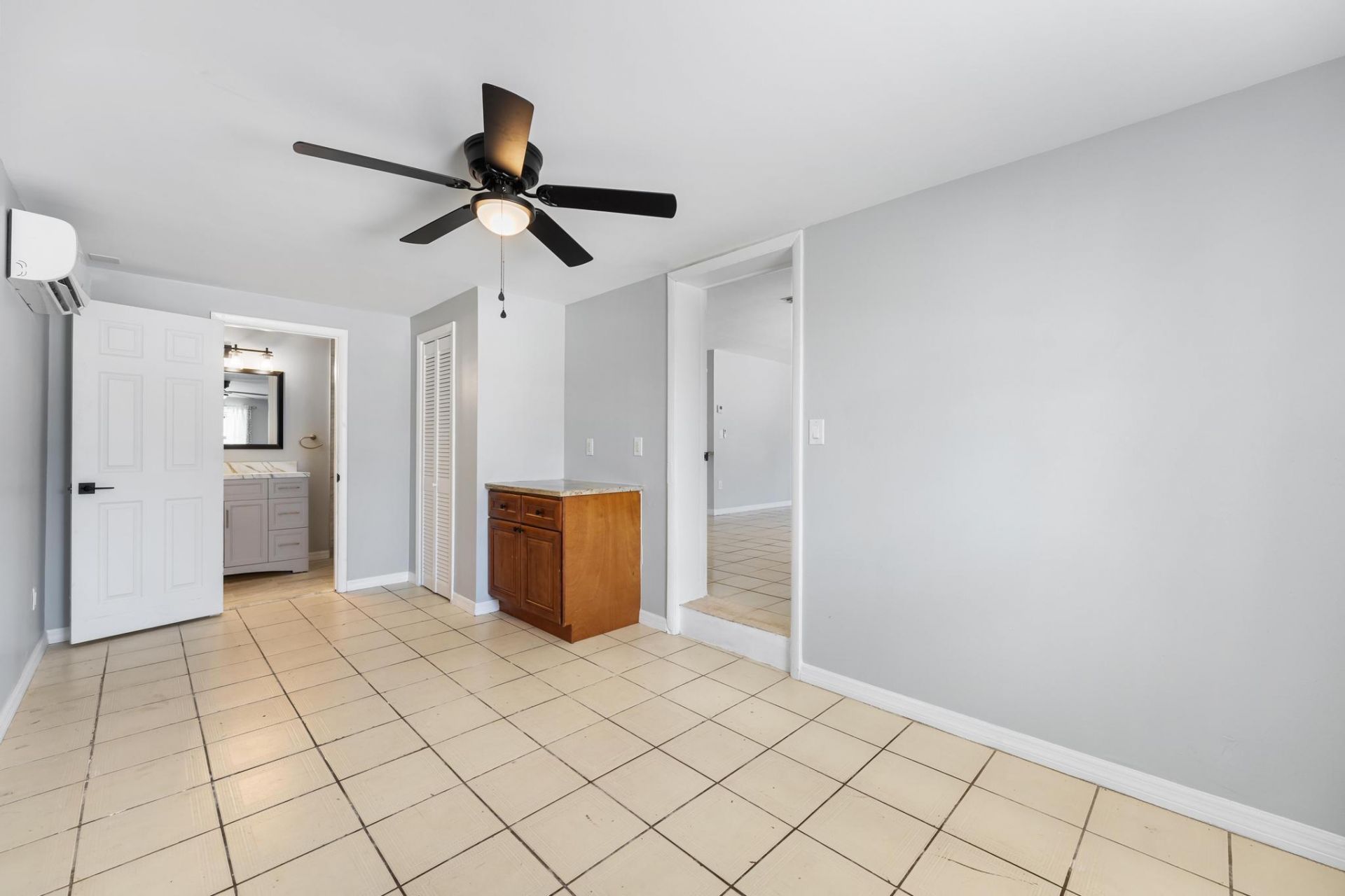 2105 Wellington Road, West Palm Beach, FL 33409 Photo