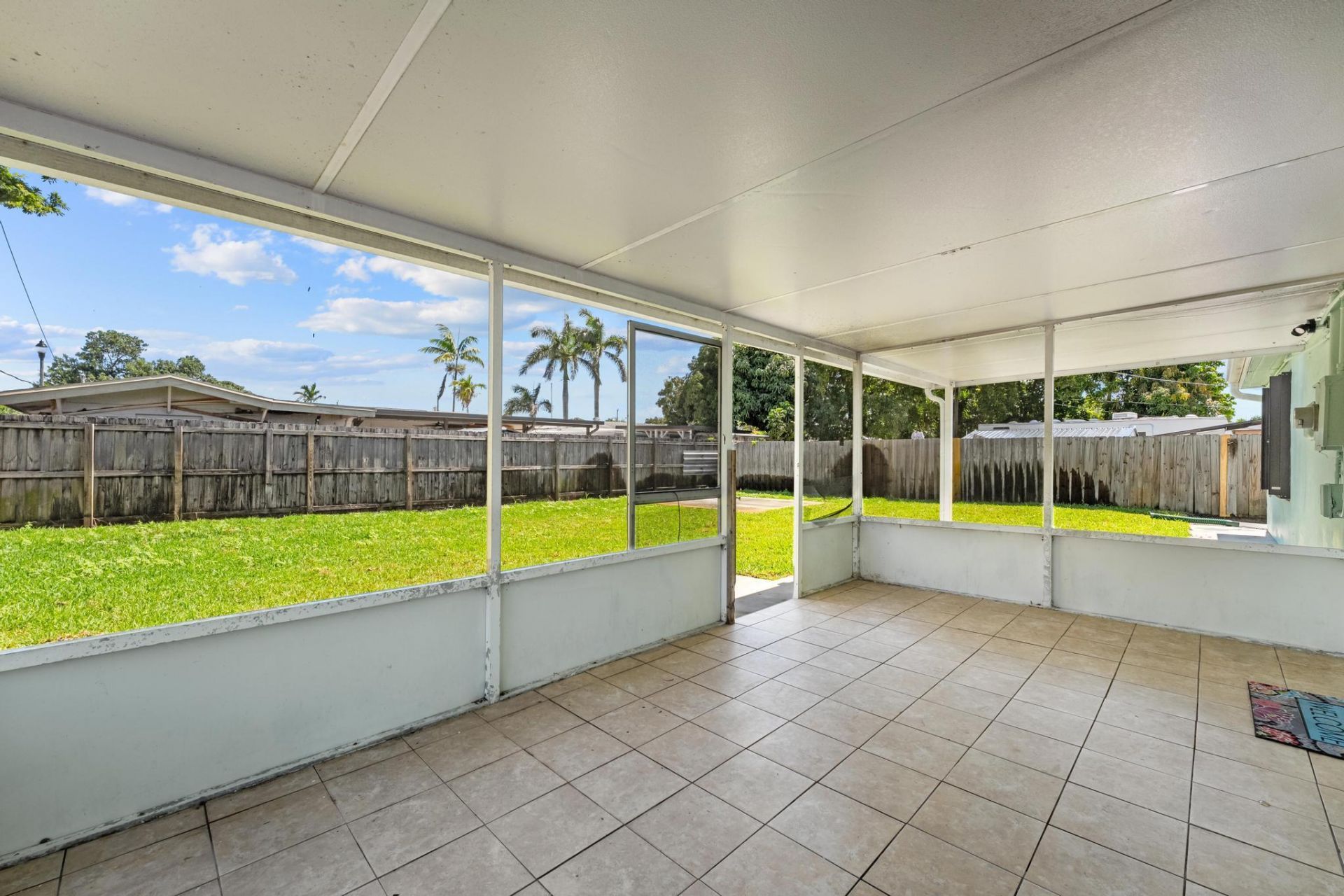 2105 Wellington Road, West Palm Beach, FL 33409 Photo