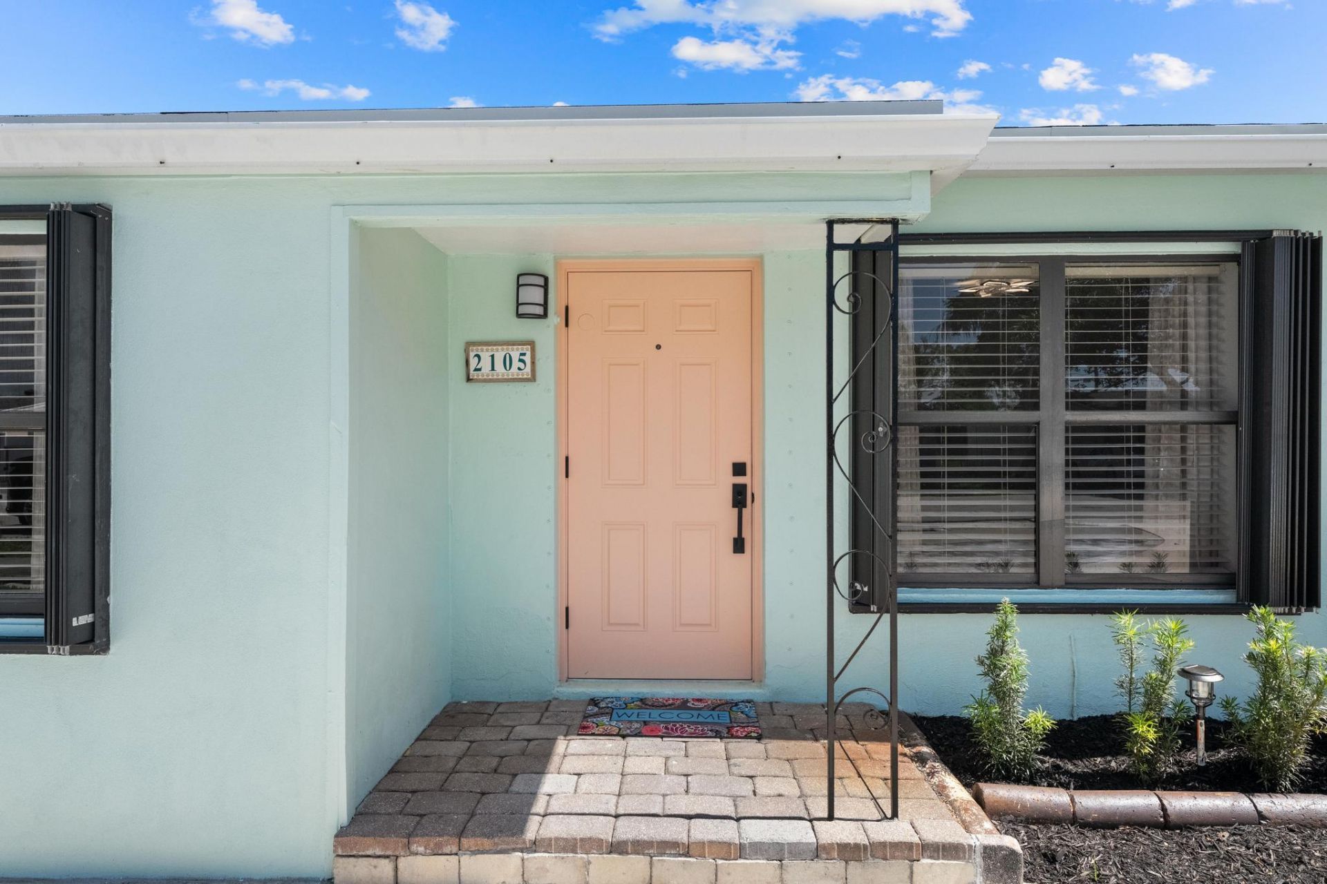 2105 Wellington Road, West Palm Beach, FL 33409 Photo