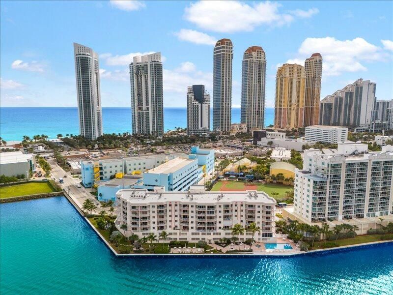 18260 N Bay Road, Unit 418, Sunny Isles Beach, FL 33160 Photo