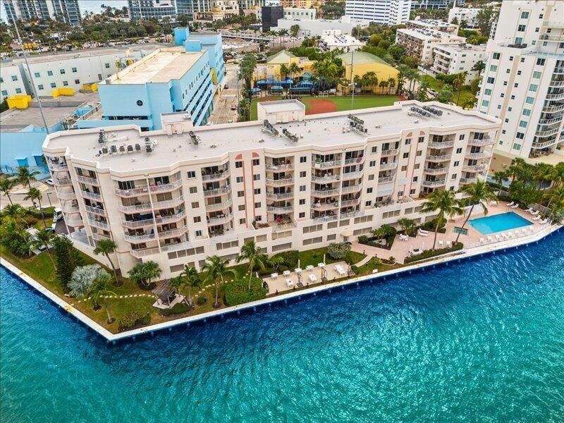 18260 N Bay Road, Unit 418, Sunny Isles Beach, FL 33160 Photo