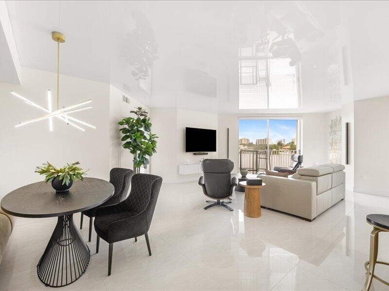 18260 N Bay Road, Unit 418, Sunny Isles Beach, FL 33160 Photo