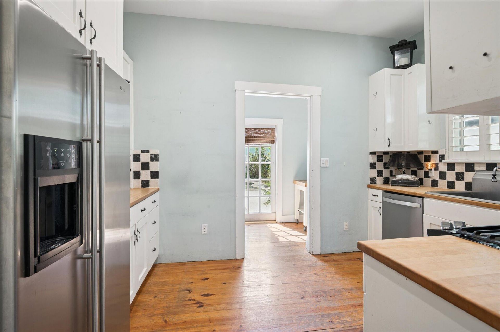704 SE 8th Street, Fort Lauderdale, FL 33316 Photo