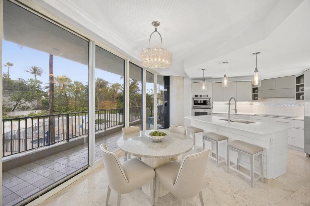 800 Ocean Drive, Unit 205, Juno Beach, FL 33408 Photo